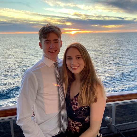 Meet your Posher, Ashley - Picture 4 of 4